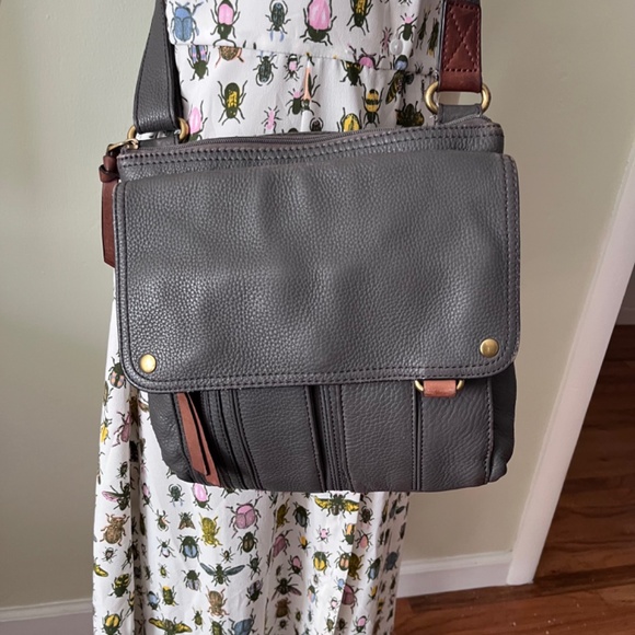 Fossil Morgan Traveler Leather Crossbody Bag - Picture 2 of 15